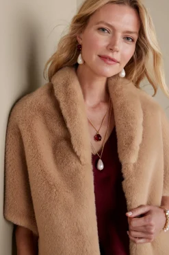 Soft Surroundings Anastasia Faux Fur Capelet