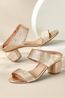 Soft Surroundings Antelope Amelia Textured Sandal
