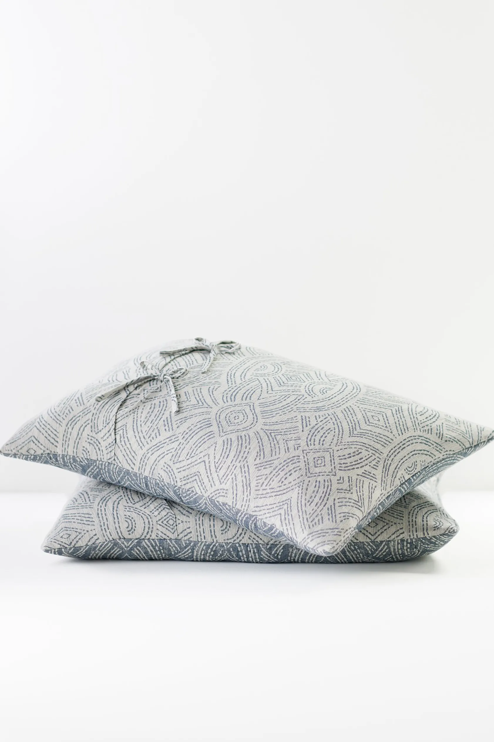 Soft Surroundings Cordova Reversible Jacquard Sham